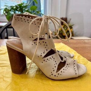 Lucky Brand lace up stacked heel